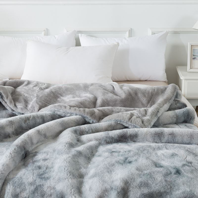 Luxurious Minky Winter Blanket