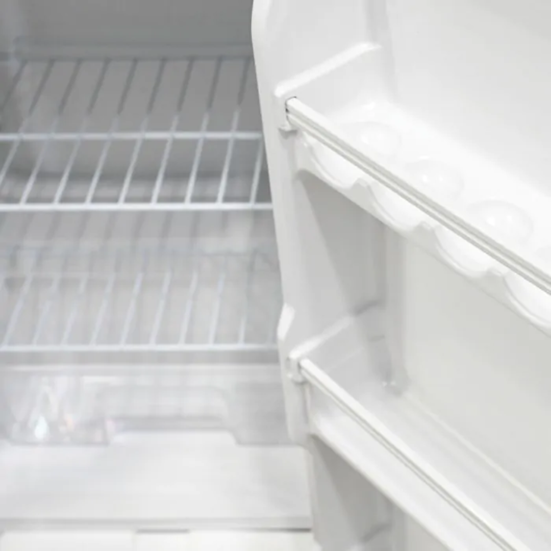 103L Refrigerator